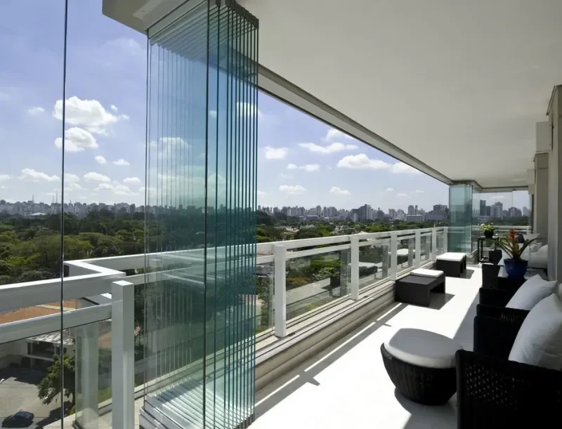 Cortinas de Cristal en Las Condes, Vitacura y Ñuñoa: Diseño y Exclusividad